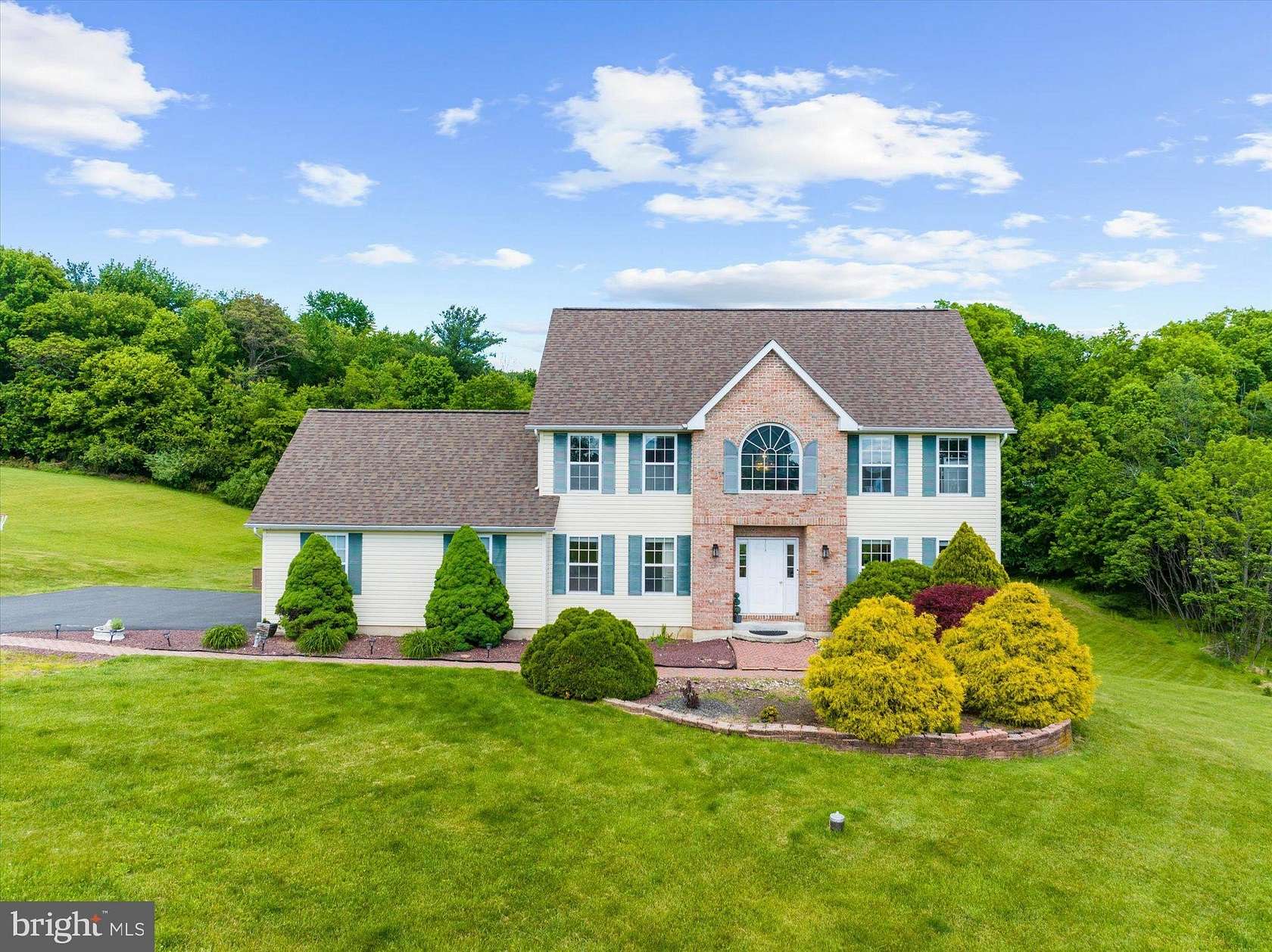 2.4 Acres of Land with Home for Sale in Saylorsburg, Pennsylvania