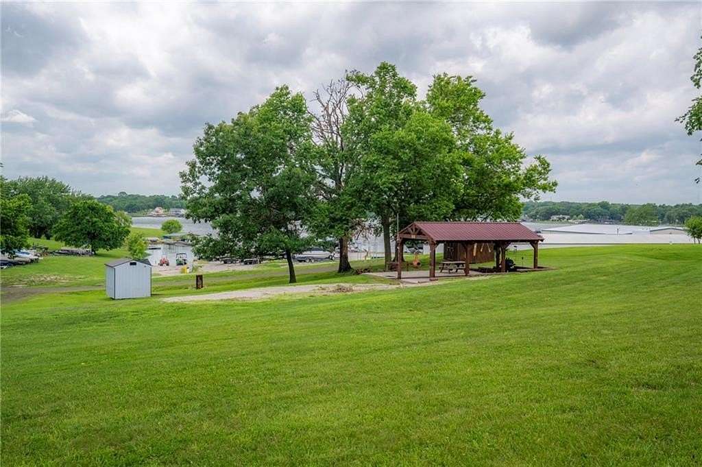 0.9 Acres of Residential Land for Sale in Gallatin, Missouri