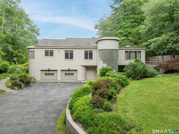 1.78 Acres of Land with Home for Sale in Stamford, Connecticut
