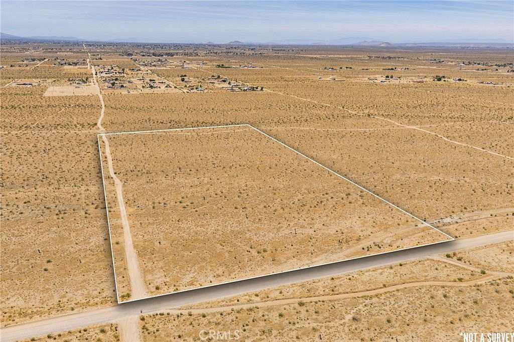 20 Acres of Land for Sale in Phelan, California