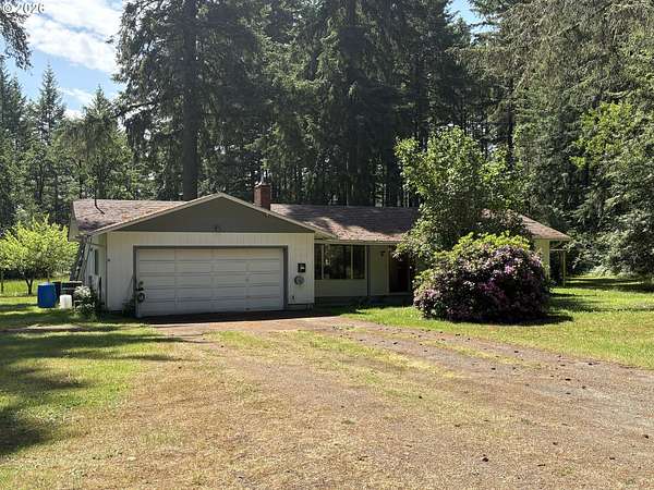 5 Acres of Land with Home for Sale in Veneta, Oregon