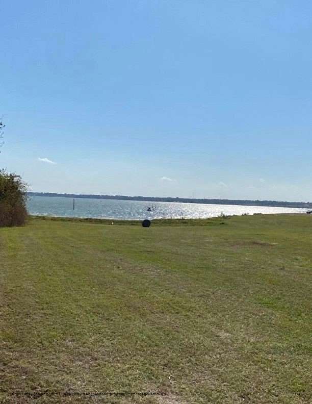 2.38 Acres of Residential Land for Sale in Kerens, Texas