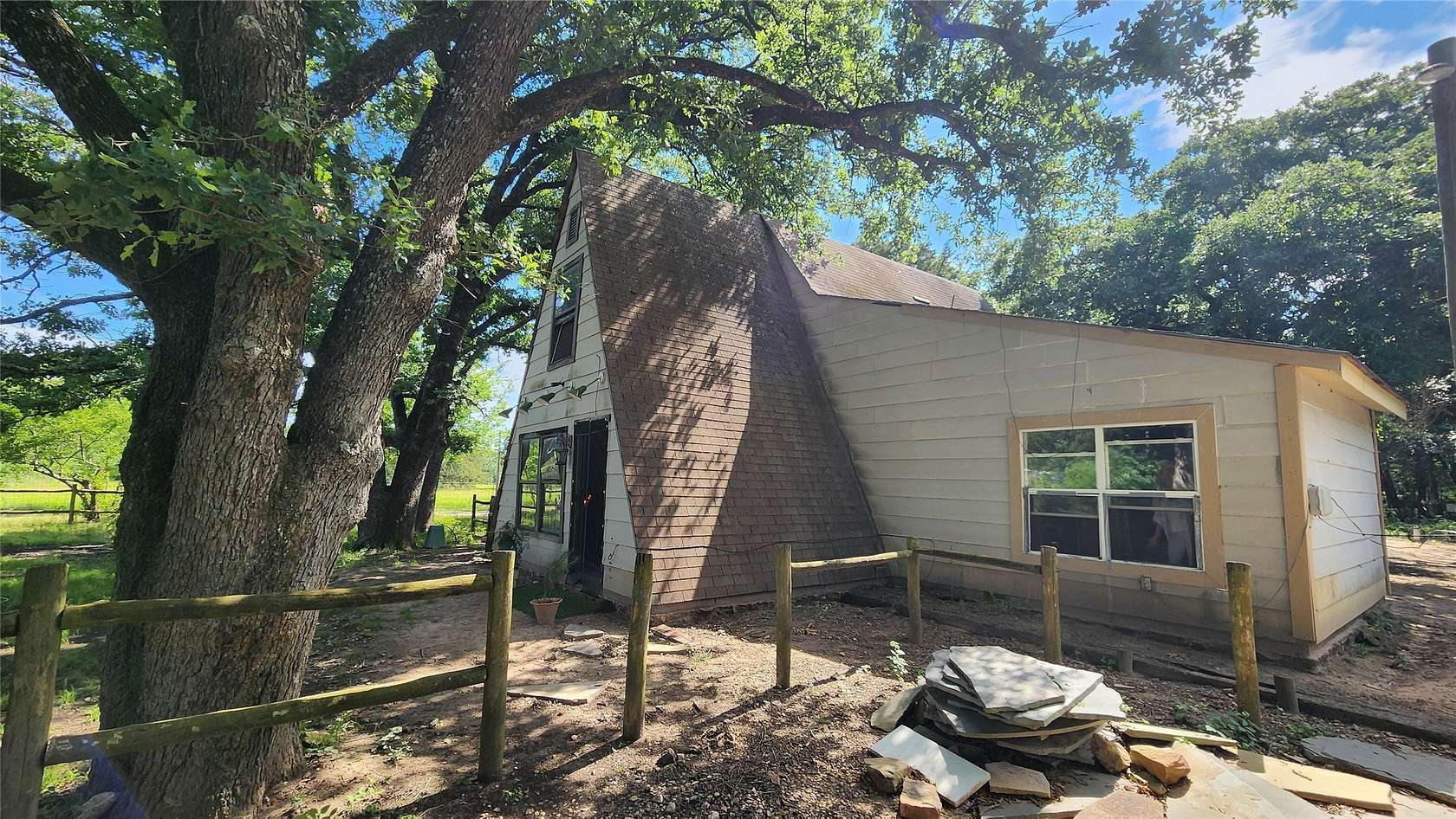 1.5 Acres of Land with Home for Sale in Wills Point, Texas