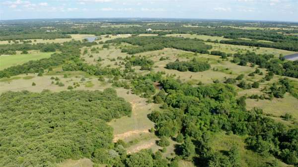 132 Acres of Agricultural & Residential Land for Sale in Alvord, Texas