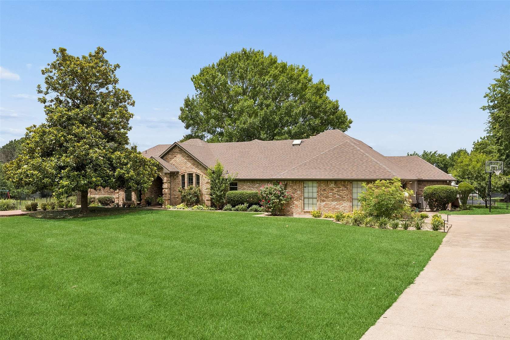 2.75 Acres of Land with Home for Sale in Sunnyvale, Texas