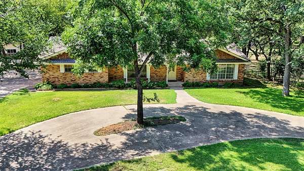 2.88 Acres of Land with Home for Sale in Irving, Texas