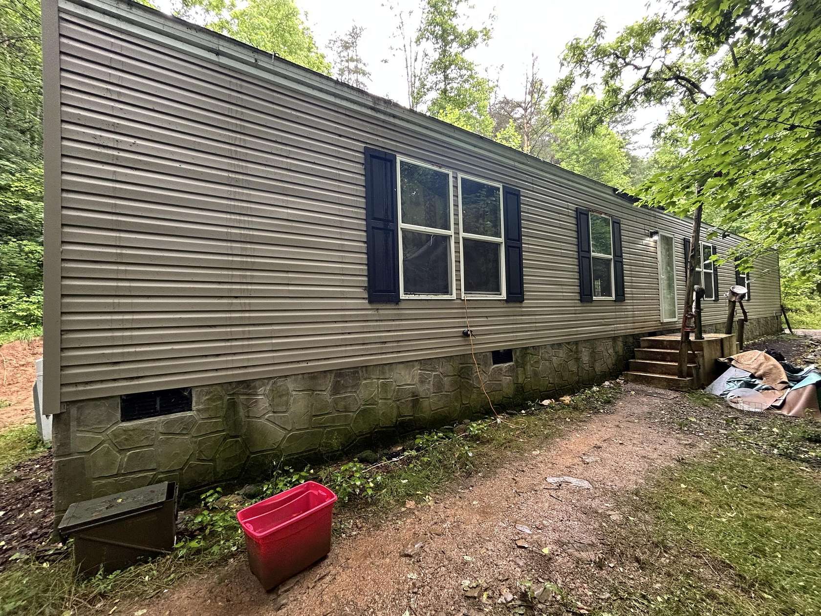 27 Acres of Land with Home for Sale in Parrottsville, Tennessee