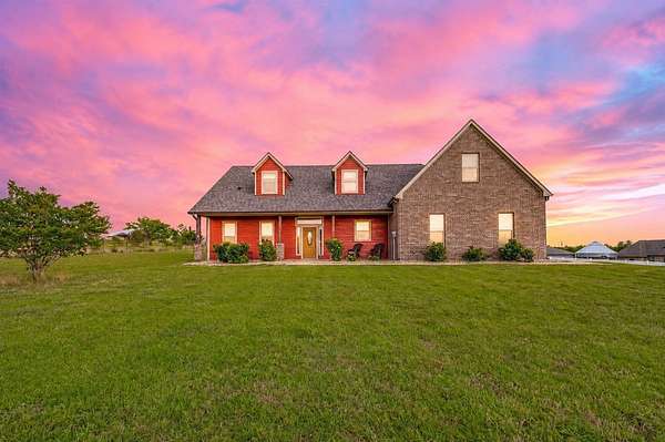 1.58 Acres of Land with Home for Sale in Howe, Texas