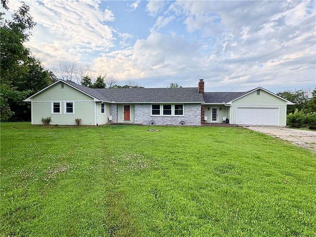 2.9 Acres of Land with Home for Sale in Adrian, Missouri