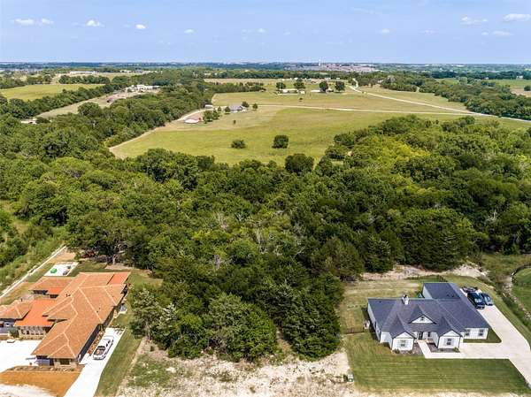 1.24 Acres of Residential Land for Sale in Van Alstyne, Texas