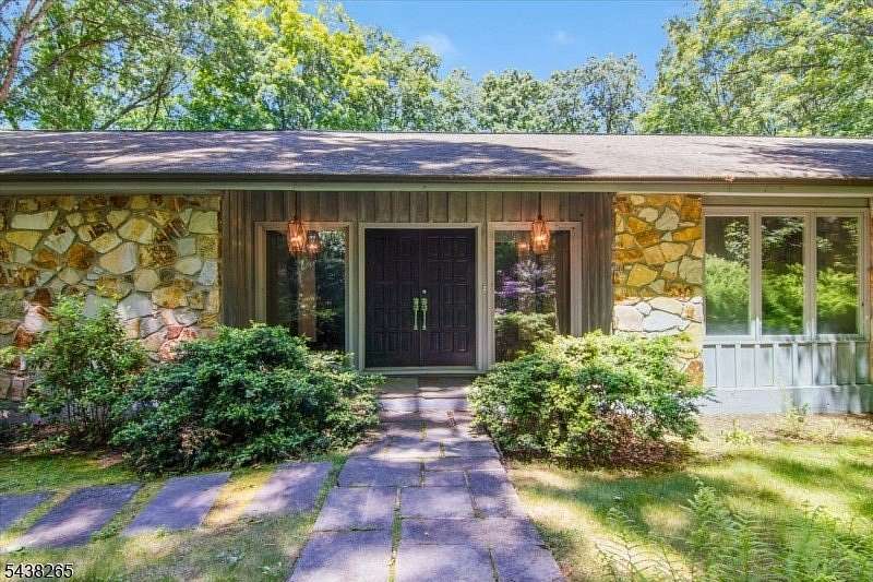 5 Acres of Land with Home for Sale in Mendham Township, New Jersey