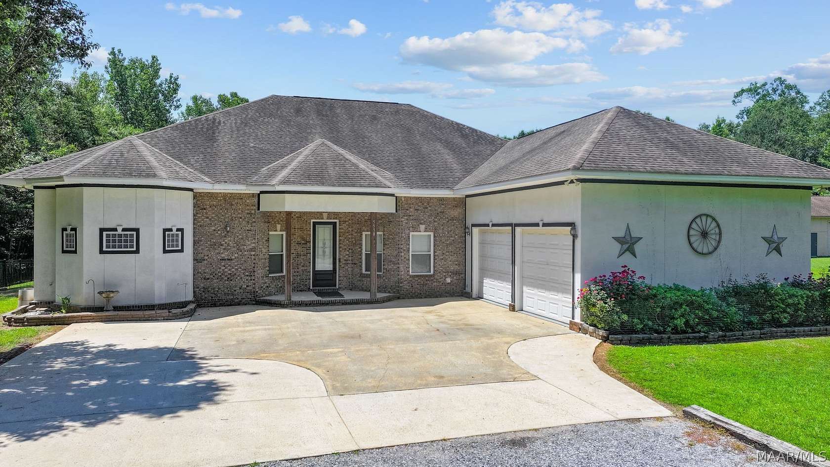 6 Acres of Land with Home for Sale in Hope Hull, Alabama