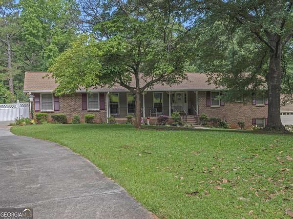 5 Acres of Land with Home for Sale in Fayetteville, Georgia