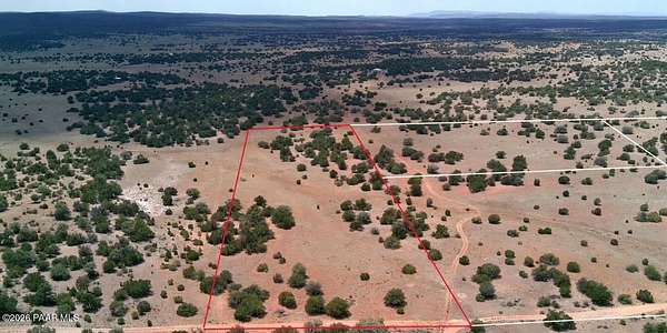 10 Acres of Recreational & Residential Land for Sale in Seligman, Arizona