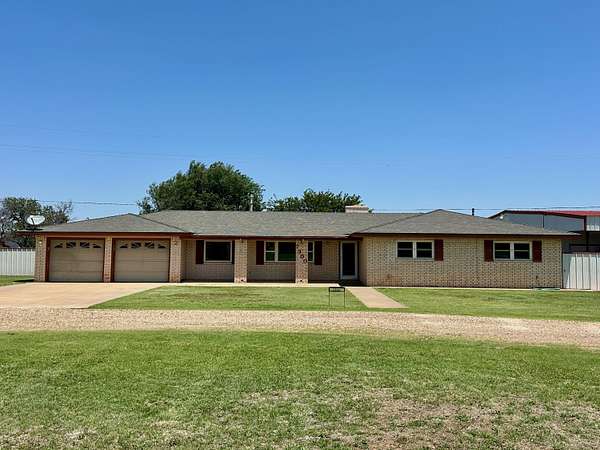 3 Acres of Land with Home for Sale in Plainview, Texas