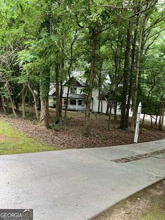 3.13 Acres of Land with Home for Sale in Palmetto, Georgia