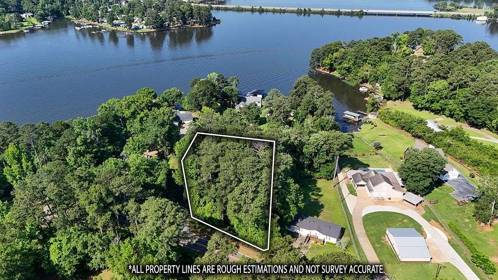 0.75 Acres of Residential Land for Sale in Milledgeville, Georgia