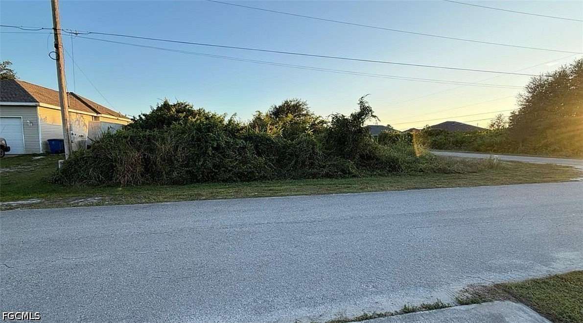 0.25 Acres of Residential Land for Sale in Lehigh Acres, Florida