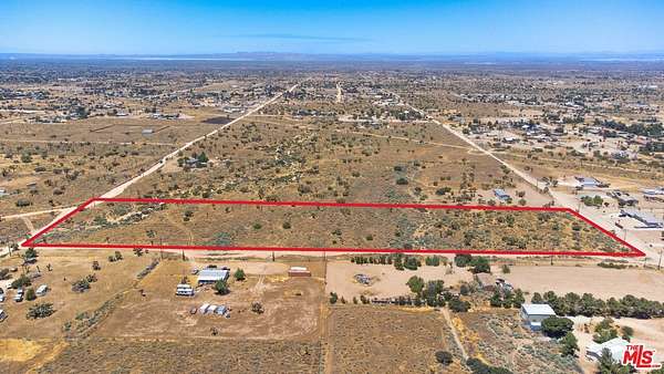 10 Acres of Land for Sale in Phelan, California
