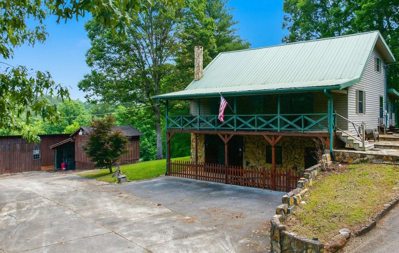 5.9 Acres of Land with Home for Sale in Copperhill, Tennessee