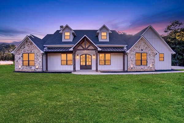 8.9 Acres of Land with Home for Sale in Longview, Texas