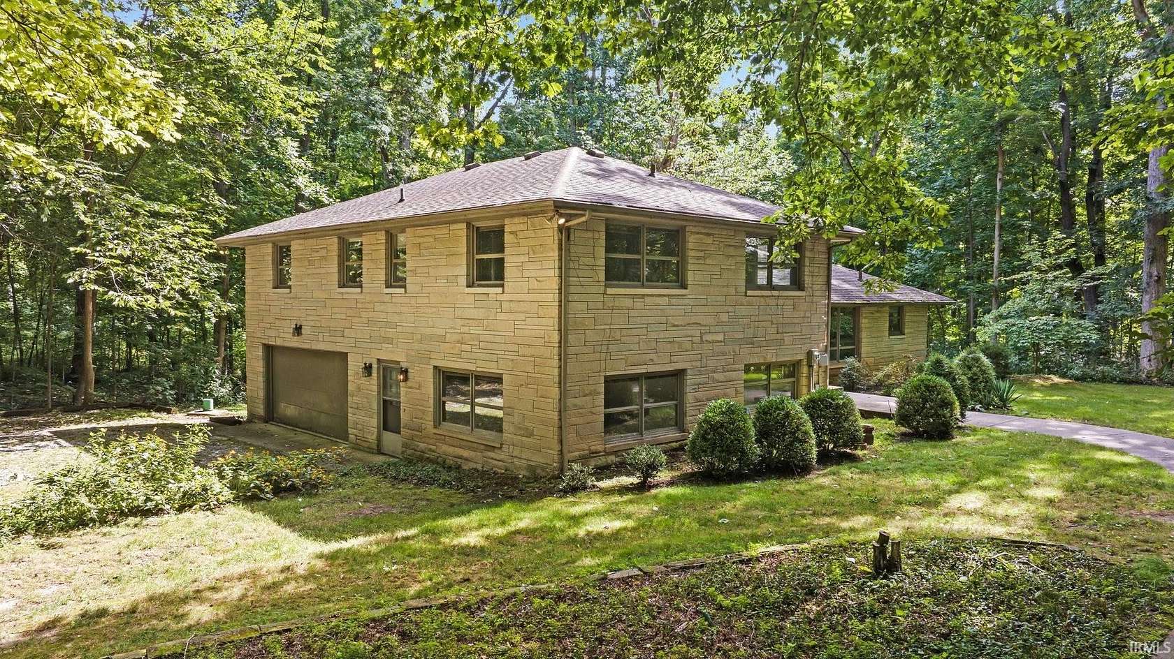 1.79 Acres of Land with Home for Sale in Fort Wayne, Indiana