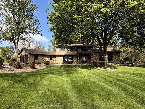 2.32 Acres of Land with Home for Sale in Windom, Minnesota