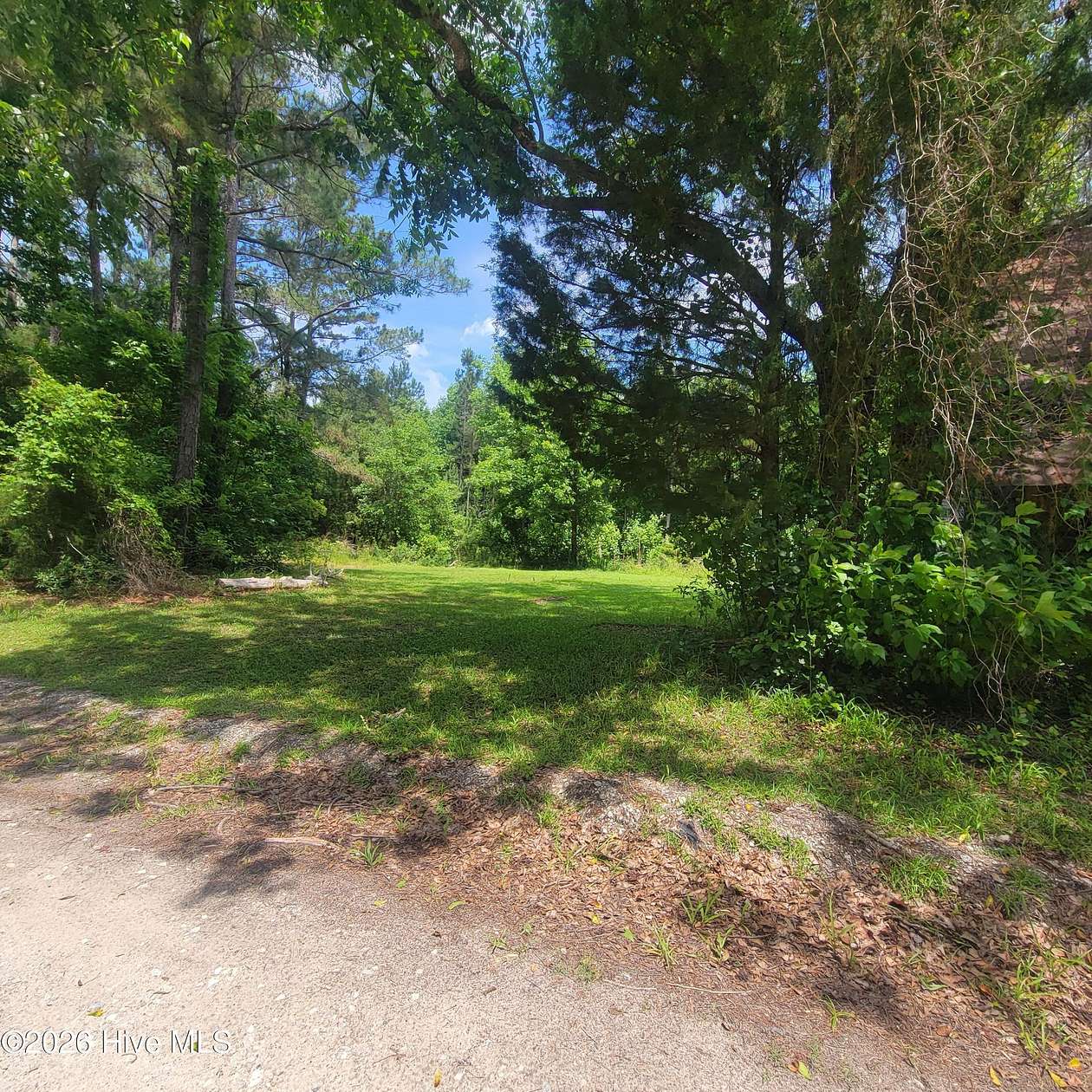 9 Acres of Residential Land for Sale in Burgaw, North Carolina