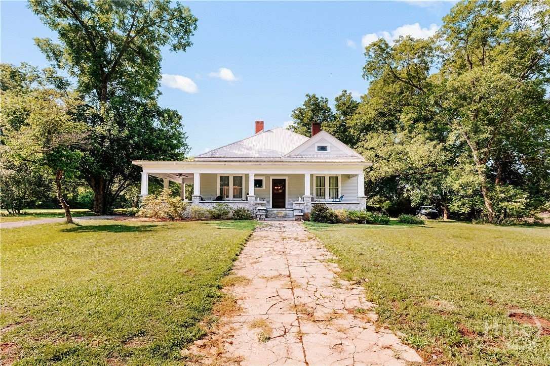 2.43 Acres of Land with Home for Sale in Carlton, Georgia