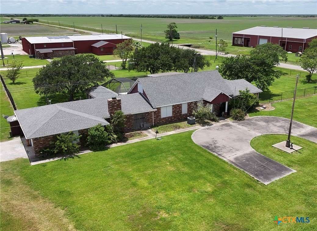 227 Acres of Land with Home for Sale in Port Lavaca, Texas