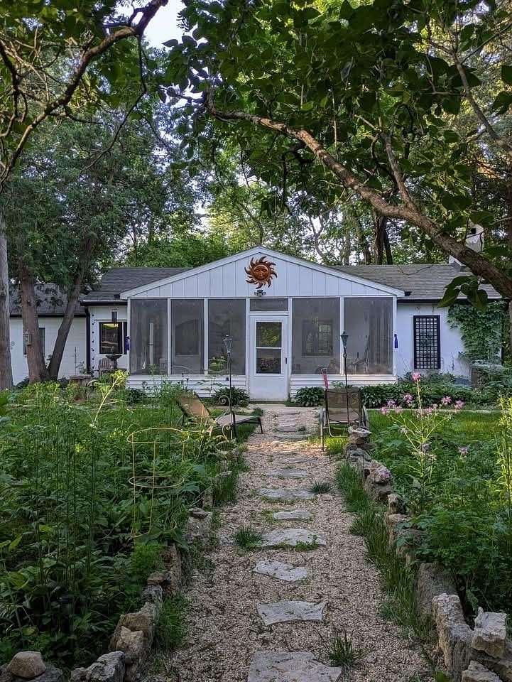 4 Acres of Land with Home for Sale in Freeport, Illinois