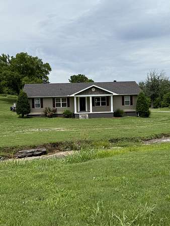5 Acres of Land with Home for Sale in Hartsville, Tennessee