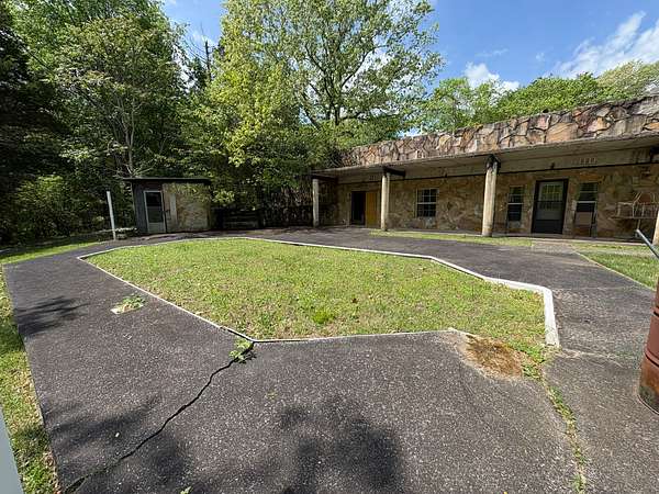 4.5 Acres of Land with Home for Sale in Palmyra, Tennessee