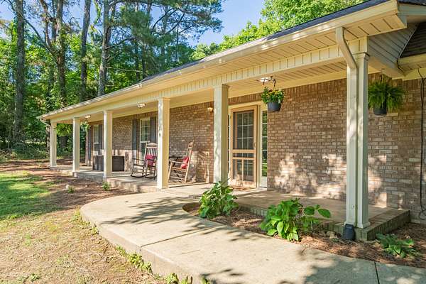 4.5 Acres of Land with Home for Sale in Leoma, Tennessee