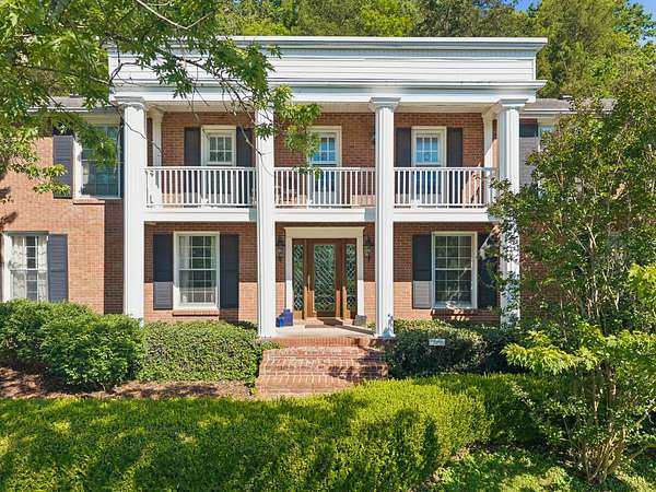 7.5 Acres of Land with Home for Sale in Franklin, Tennessee