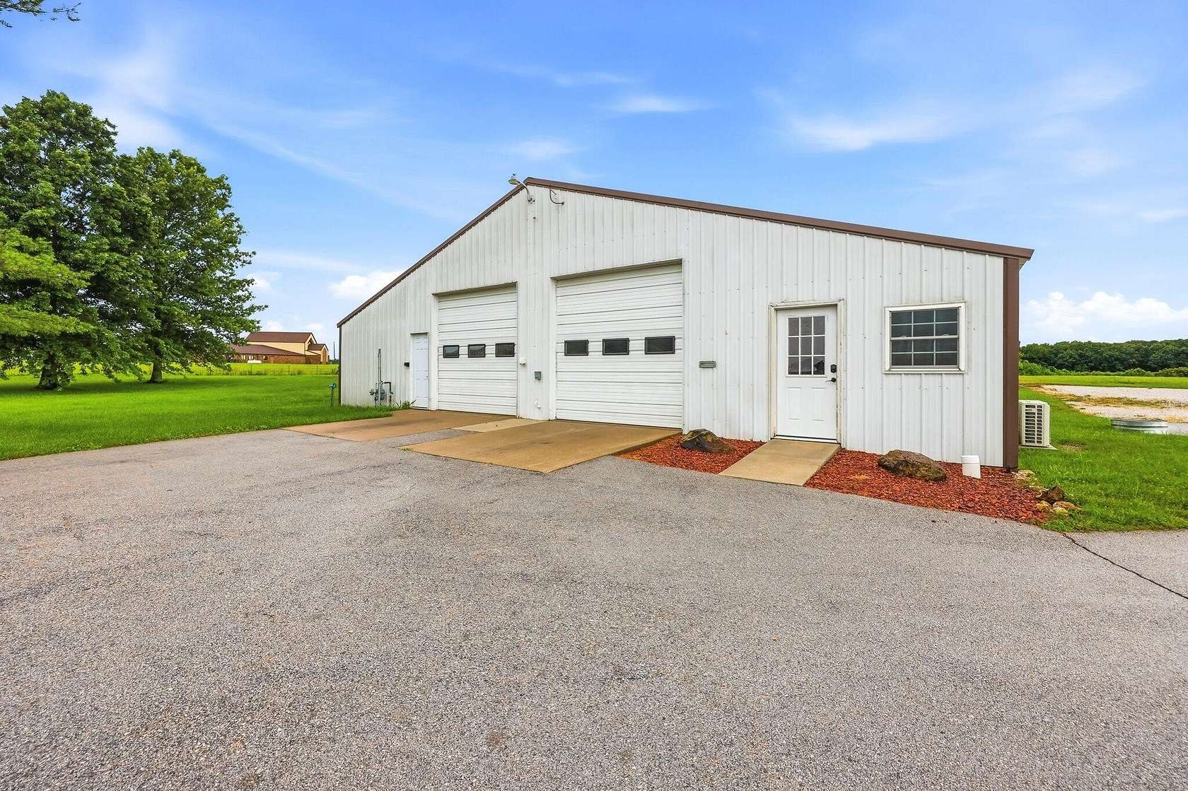 Commercial Land for Lease in Rogersville, Missouri