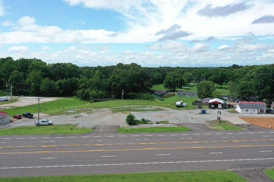 1 Acre of Commercial Land for Sale in McKenzie, Tennessee