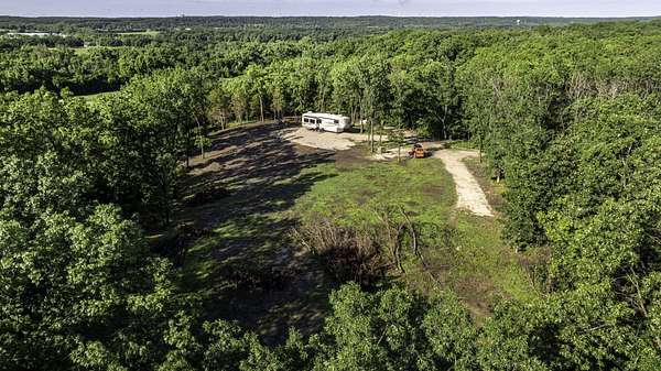 10.3 Acres of Recreational & Residential Land for Sale in Marseilles, Illinois
