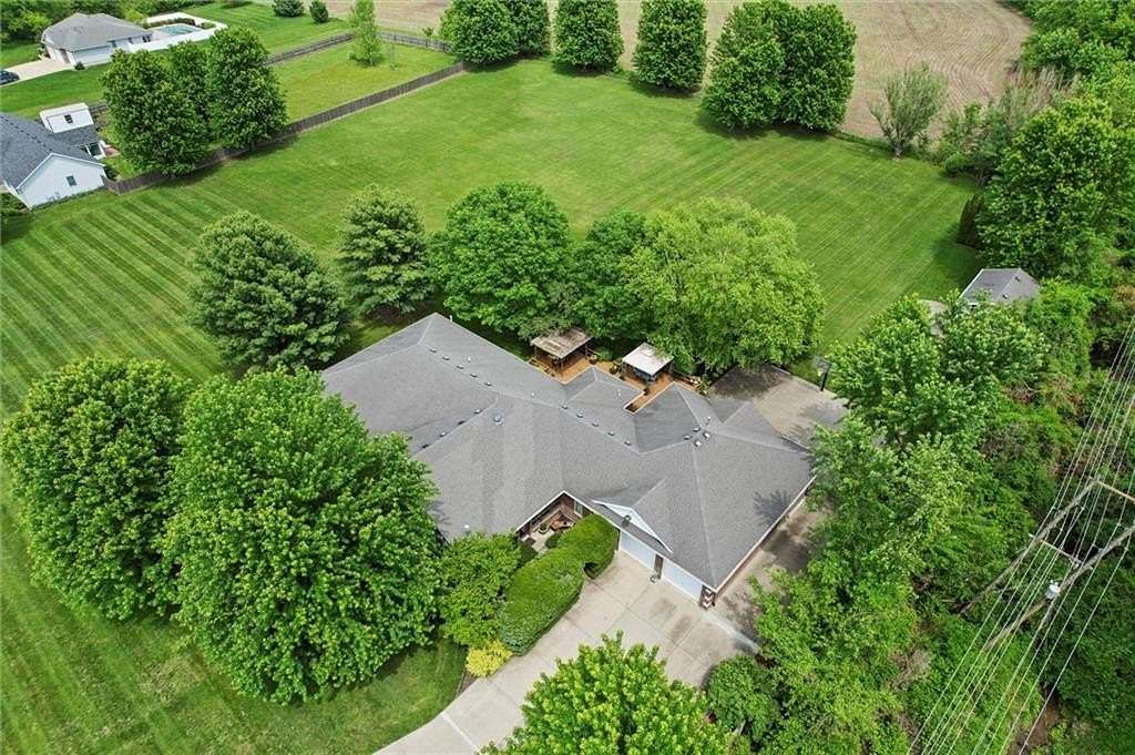 3.1 Acres of Land with Home for Sale in Excelsior Springs, Missouri