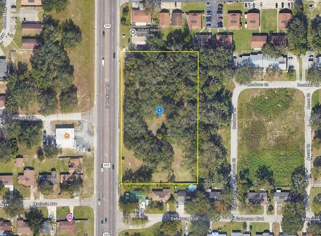 2.47 Acres of Mixed-Use Land for Sale in Auburndale, Florida