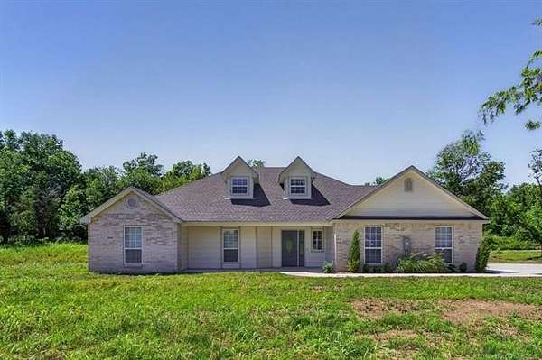 2 Acres of Land with Home for Sale in Claremore, Oklahoma
