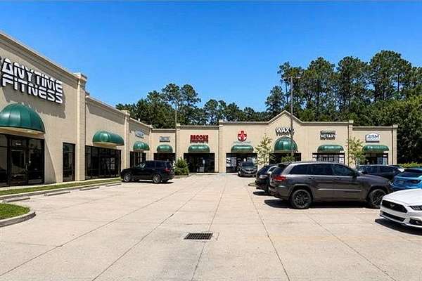 1.75 Acres of Improved Commercial Land for Sale in Mandeville, Louisiana