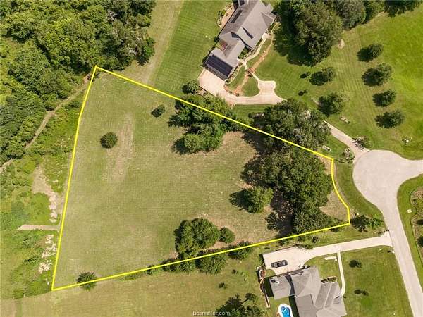 2 Acres of Residential Land for Sale in Iola, Texas