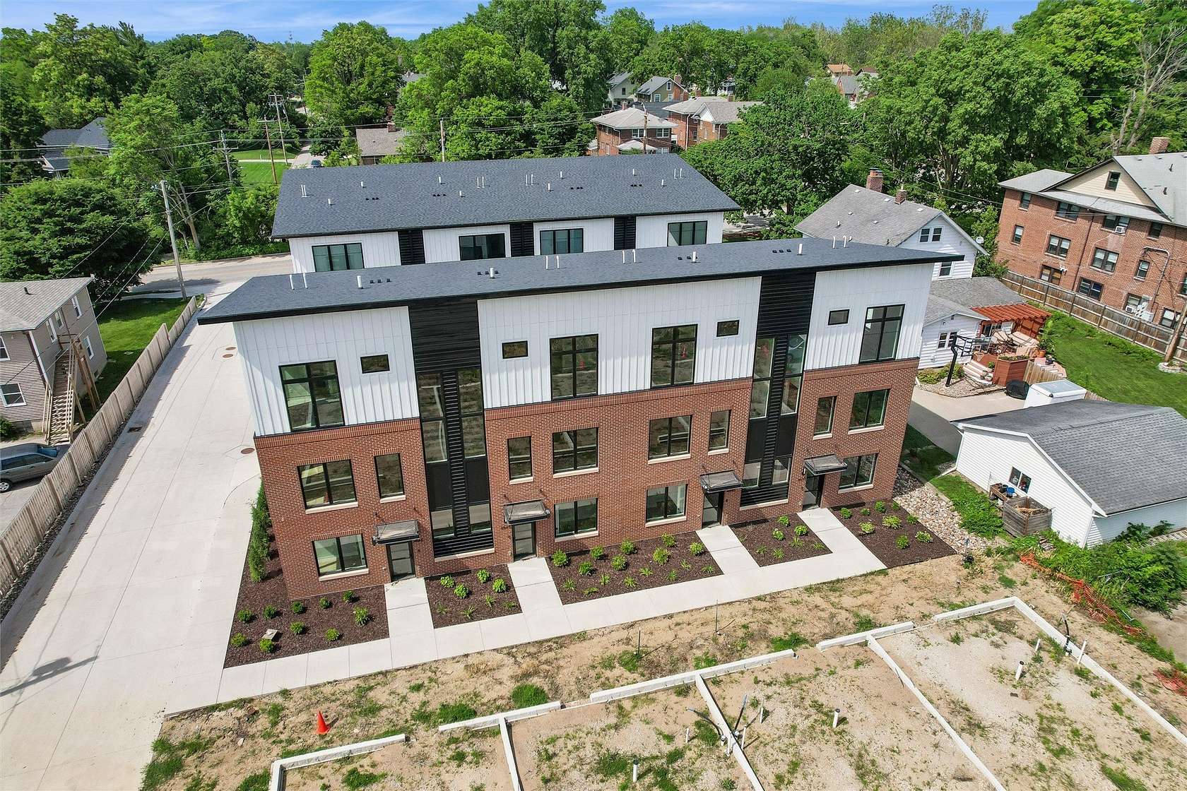 0.06 Acres of Commercial Land for Sale in Des Moines, Iowa