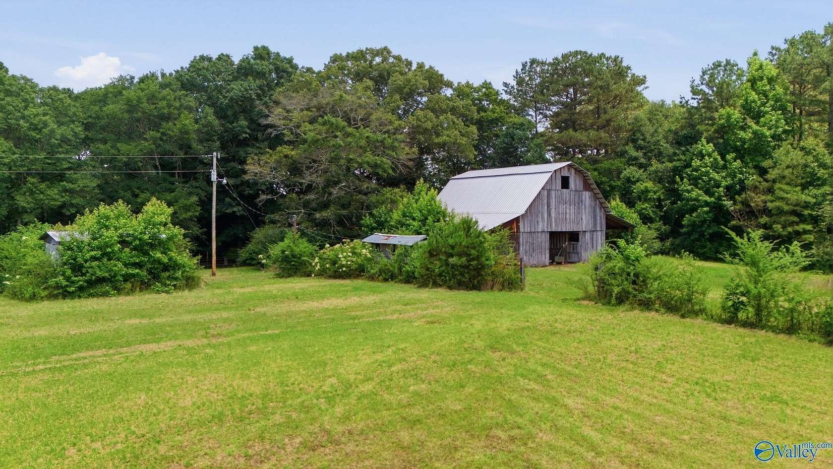 8.2 Acres of Land with Home for Sale in Hanceville, Alabama