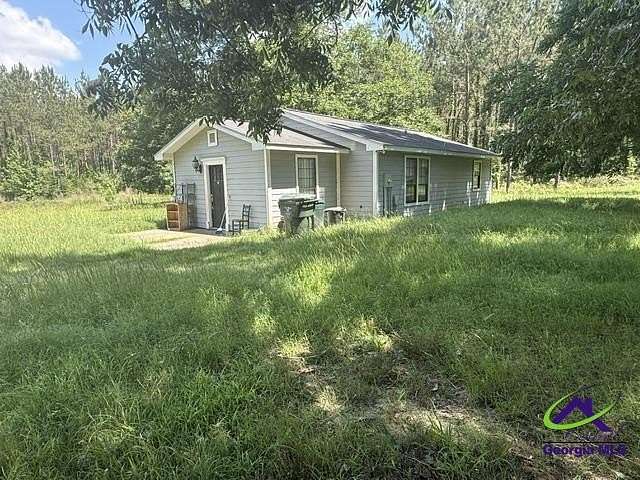 4.88 Acres of Land with Home for Sale in Hawkinsville, Georgia