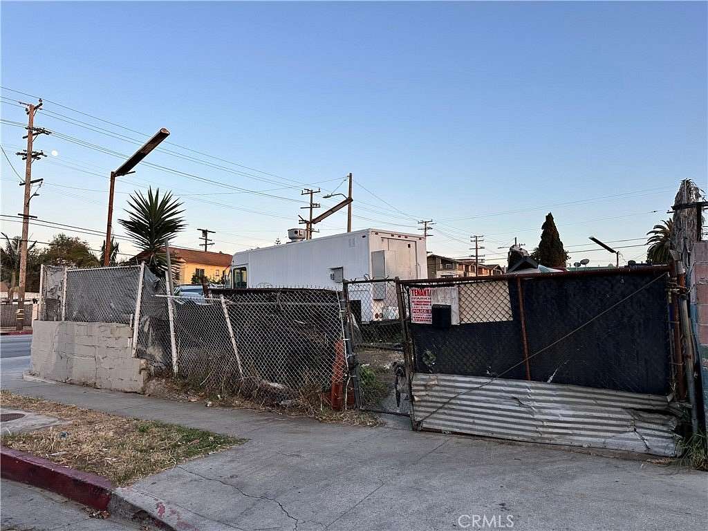 0.17 Acres of Commercial Land for Sale in Los Angeles, California