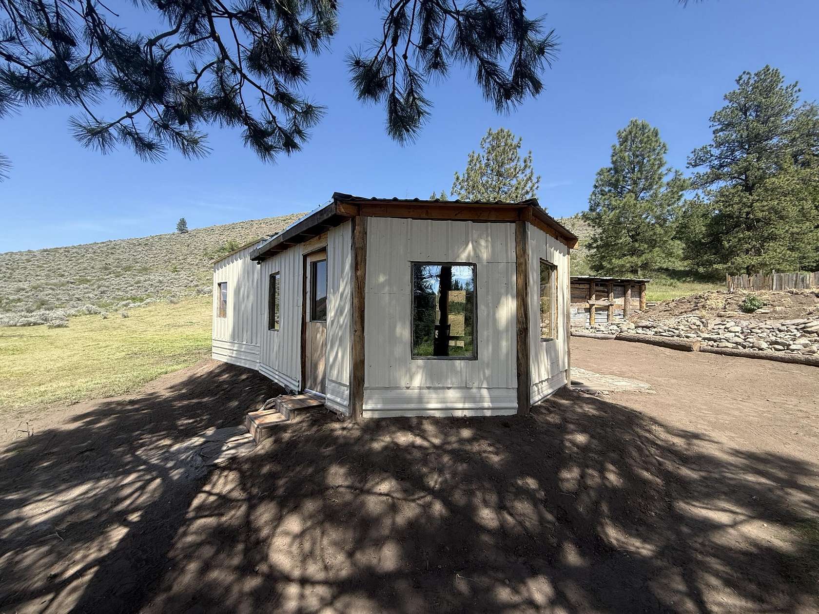 10 Acres of Land with Home for Sale in Republic, Washington