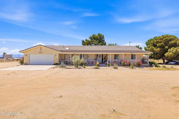 5.14 Acres of Land with Home for Sale in Lancaster, California
