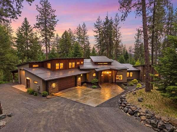 5 Acres of Land with Home for Sale in Chattaroy, Washington